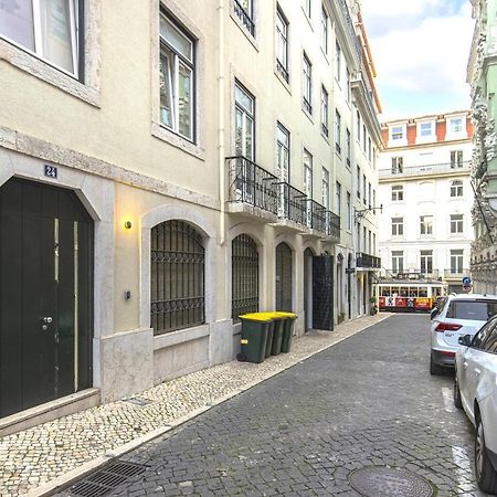 Cozy Downtown Studio By Lovelystay Lisbon Luaran gambar